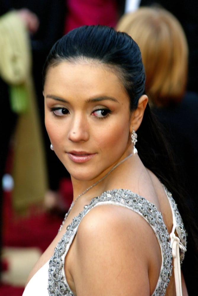 Catalina Sandino Moreno At Arrivals For 77Th Annual Academy Awards