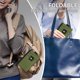 thumbnail image 5 of Mini monedero con llavero y cepillo para tarjetas multifuncional, ideal para colgar del cuello., 5 of 6