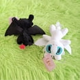 thumbnail image 4 of Animal de dibujos animados bebé dragón llavero de felpa suave llavero de peluche de dragón volador blanco y negro juguete, 4 of 4