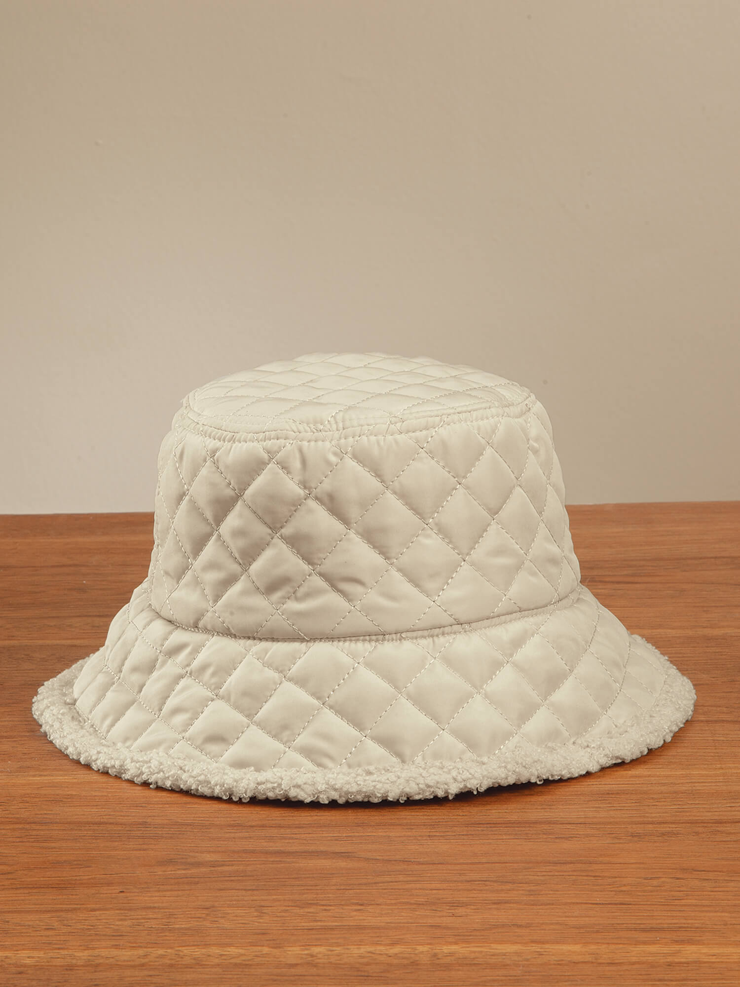 Rag & Bone Sherpa Quilted Bucket Hat Cream Neutral Scandi Winter Quiet Luxury QUILTED BUCKET HAT – Velvet by Graham & Spencer main image 4