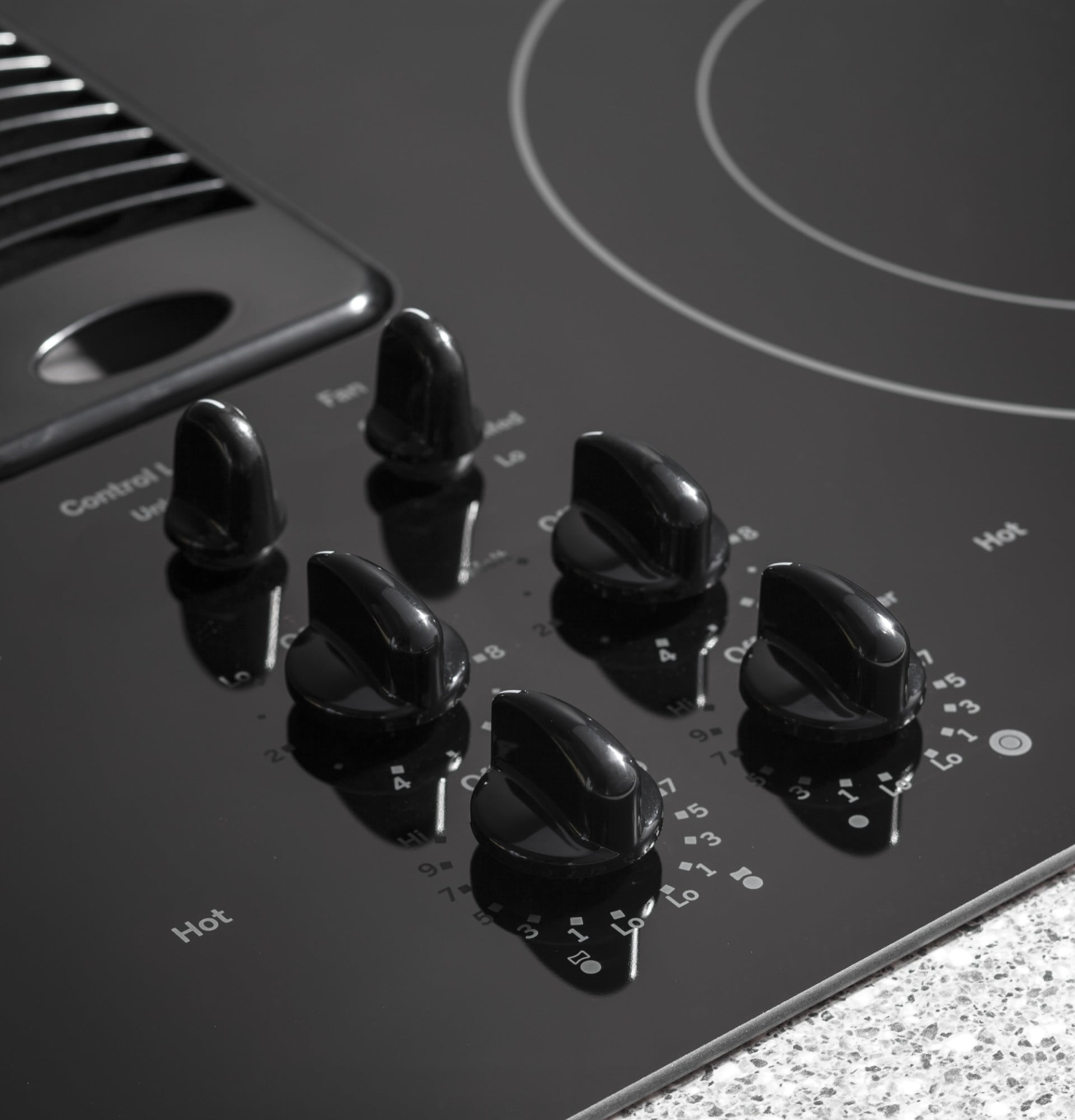 PP9830SRSS 30" Electric Downdraft Cooktop w/ 4 Burners