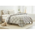 thumbnail image 2 of Pinecones & Berries Full/Queen Quilt Set, 2 of 3