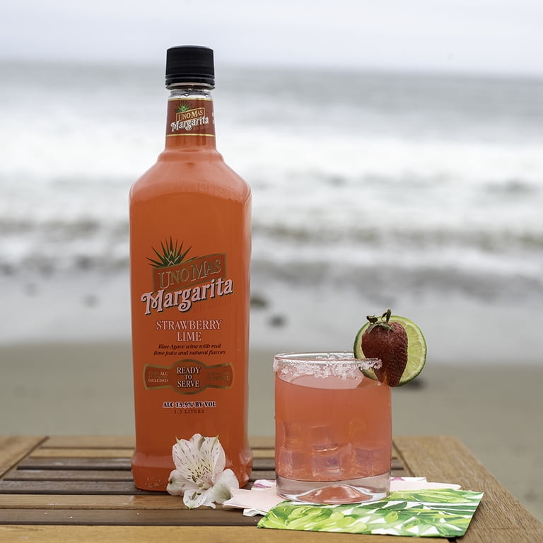 Uno Mas Strawberry Margarita Wine Cocktail, 13.9% ABV, 1.5L Glass