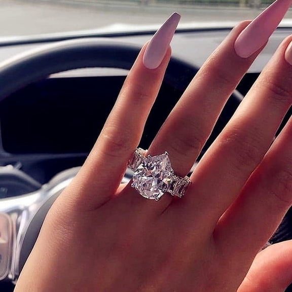 Womens Geometric Alloy Ring, Electroplated Silver Finish, Fashion Jewelry for Everyday Glam, Elegant Design