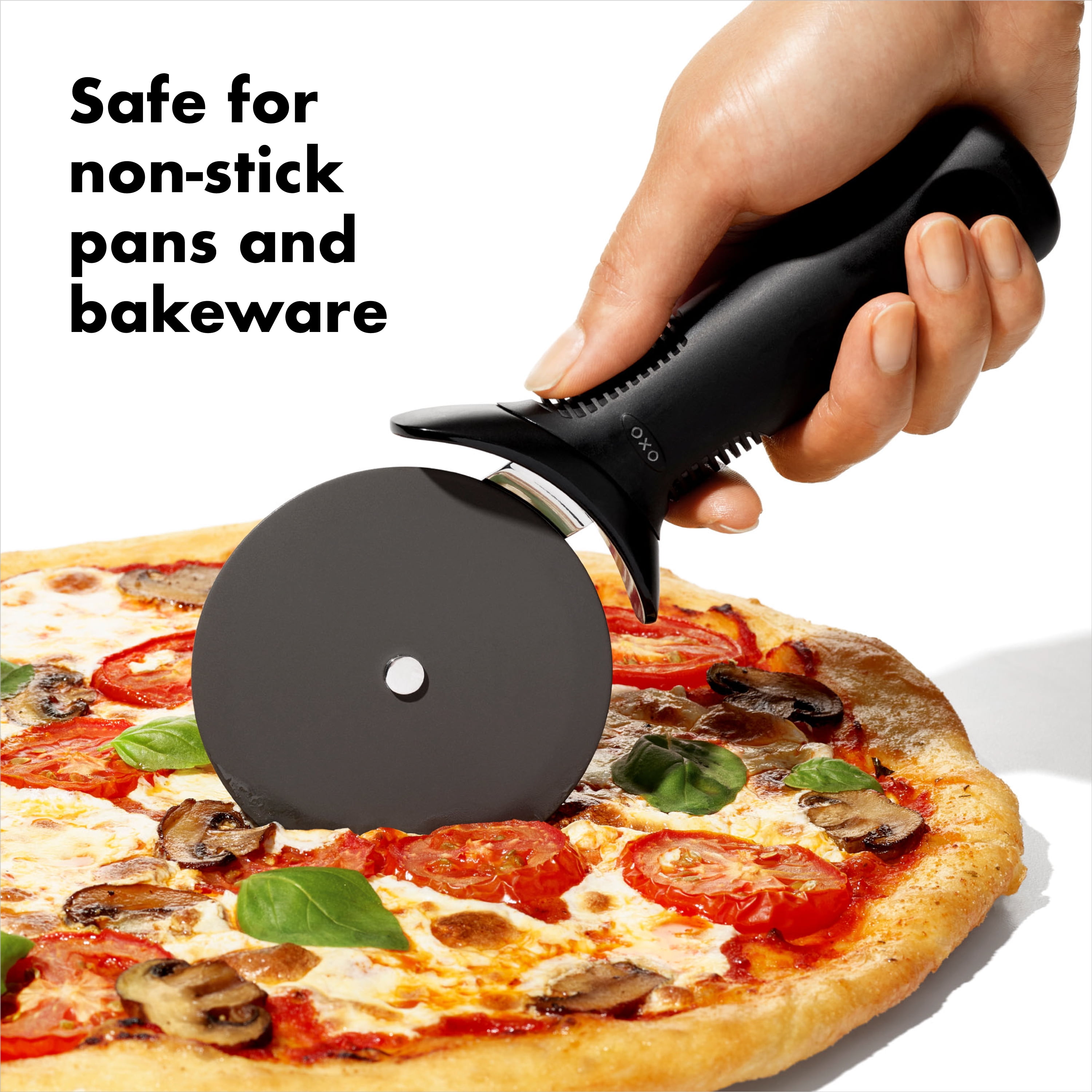 OXO SoftWorks 3.5-Inch Non-Stick Pizza Cutter Wheel with Thumb Guard, Black