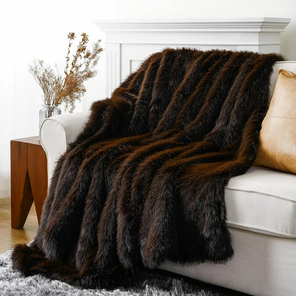 Luxury Brown Faux Fur Throw Blanket, Large Soft Warm Cozy Fuzzy Fluffy Fur Blankets and Throws for Bed, Home Decor, King Size Fur Blanket with Long Pile, 60"x80"