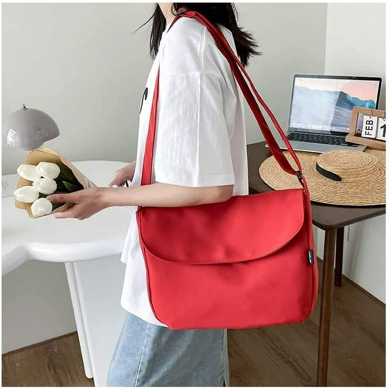 DanceeMangoo Grunge Messenger Bag Harajuku Crossbody Bag Y2K Bag Vintage  Aesthetic Purse Alt Emo Shoulder Handbags Accessories (Red)