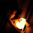 thumbnail image 3 of Little Yellow Duck Silicone Pat luz nocturna enchufe de carga ahorro de energía fuente de alimentación para bebés protección para los ojos dormir dormitorio lámpara de mesita de noche JAMW Sencillez, 3 of 5