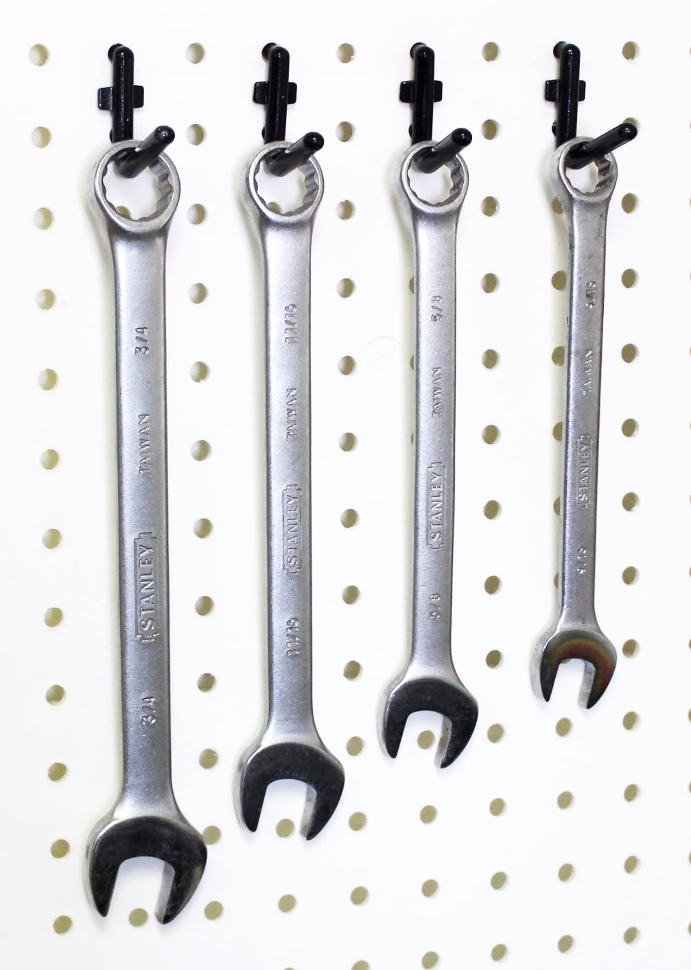 Garage kit Slatwall 50 each 1" & 2" All Metal Peg Hooks 1/8 to 1/4" Pegboard 
