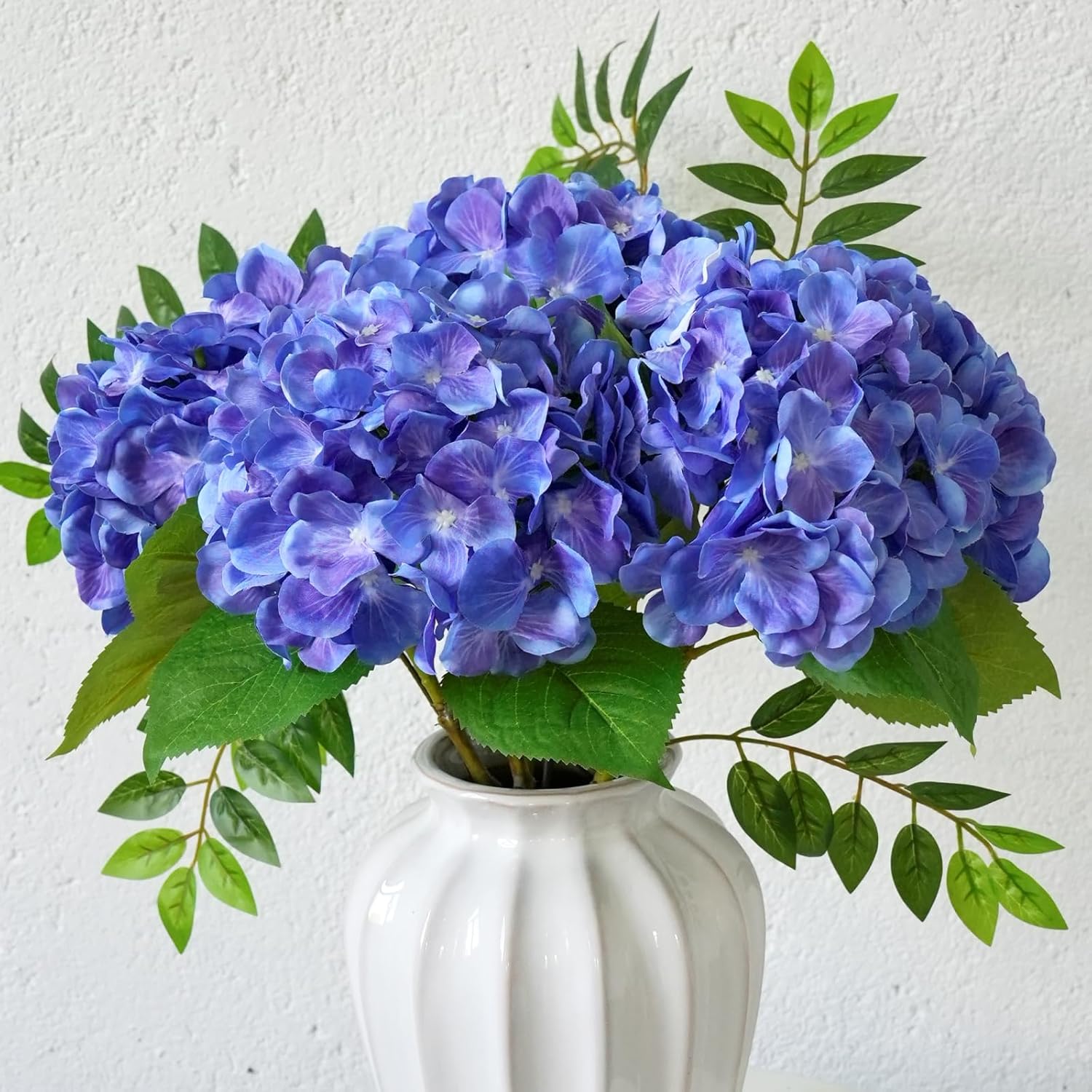 5pcs 18.5 Inch Realistic Hydrangea Artificial Flowers Faux Fake Silk Hydrangea Flowers with Stems for Bouquet Wedding Home Party Outdoor Centerpieces Decoration (Purple)