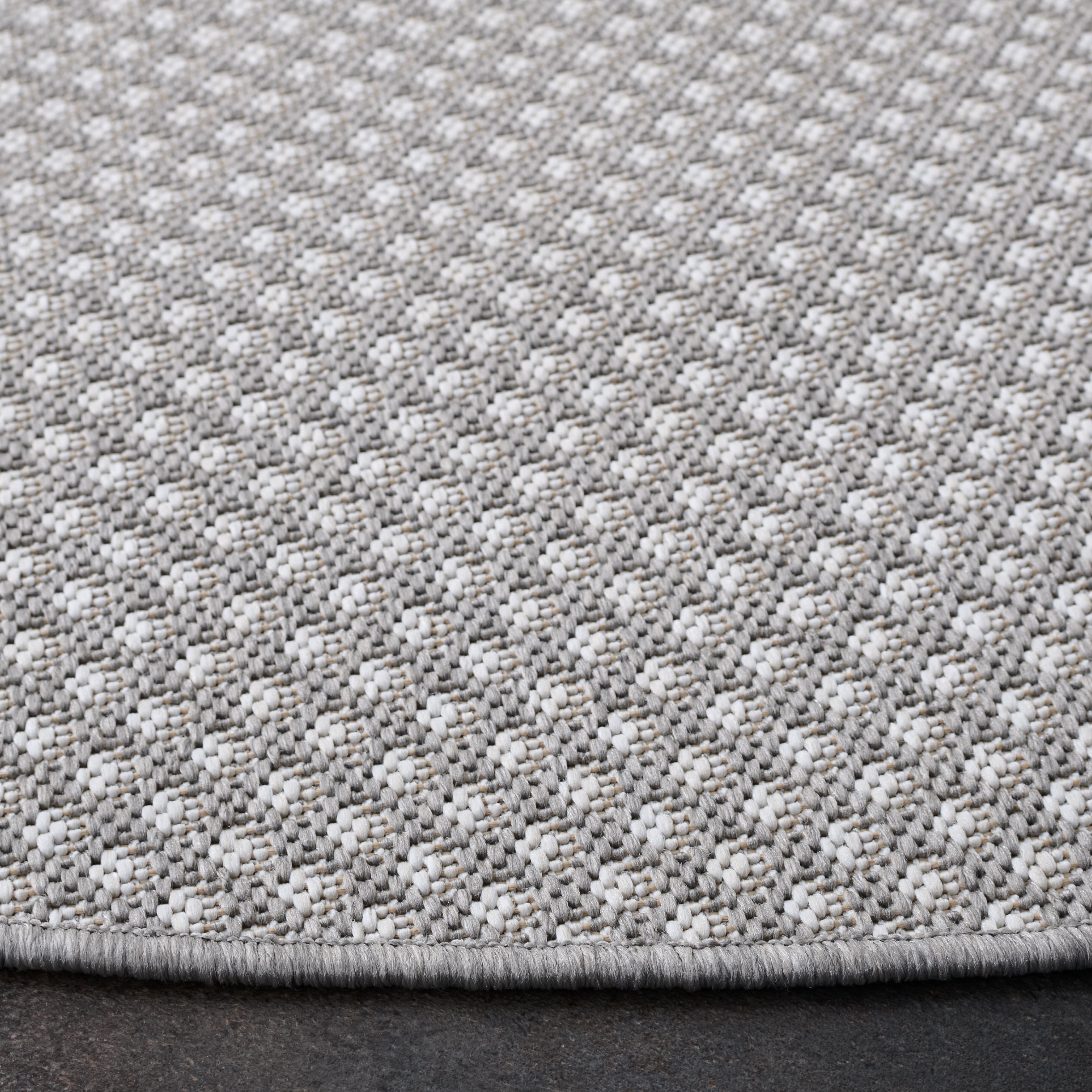 Safavieh Terrace Gina Geometric Indoor/Outdoor Area Rug, Gray/Ivory, 6'7" x 6'7" Round