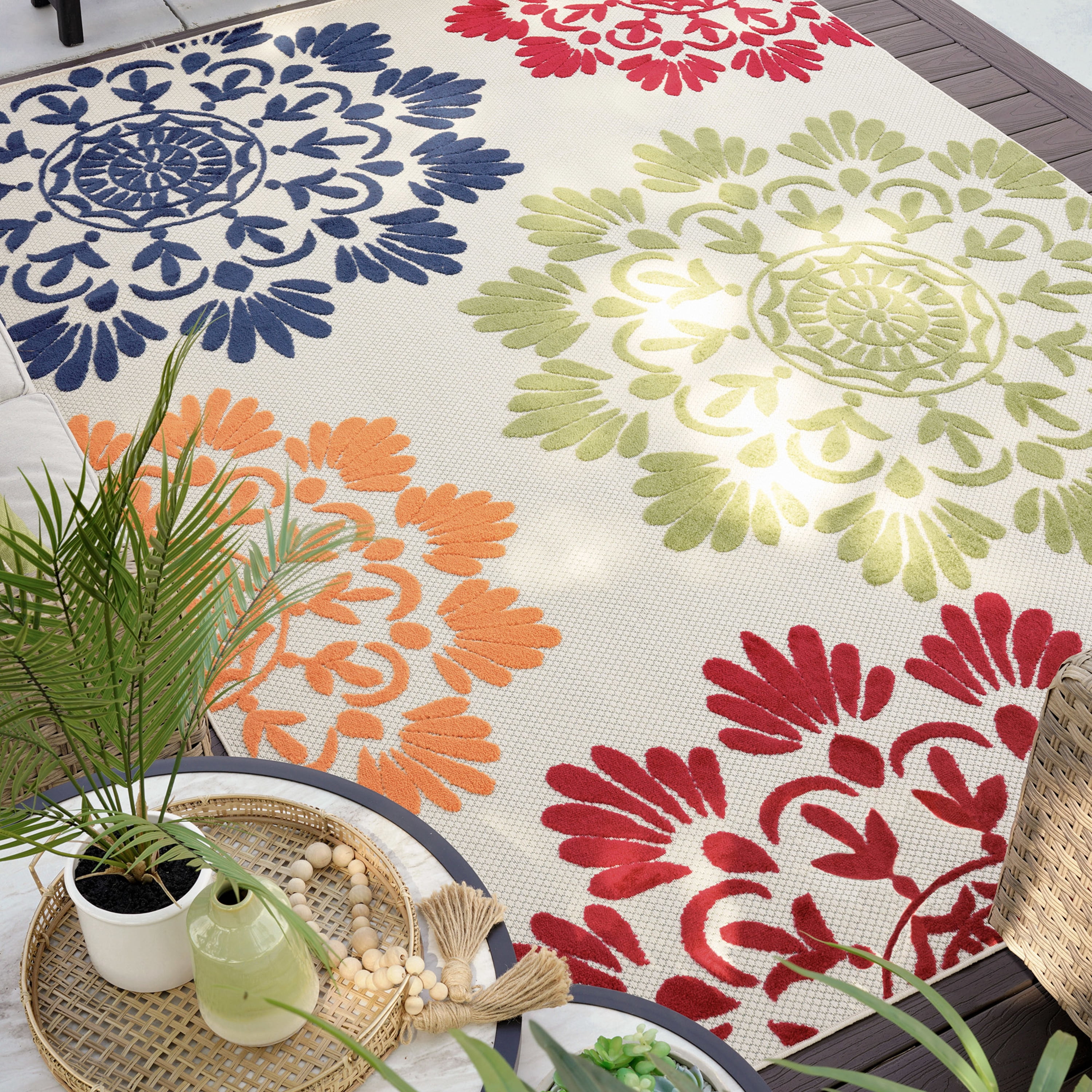 Oasis Modern Floral Multicolor Polypropylene Indoor Outdoor Area Rug, 7'x9' Rectangle
