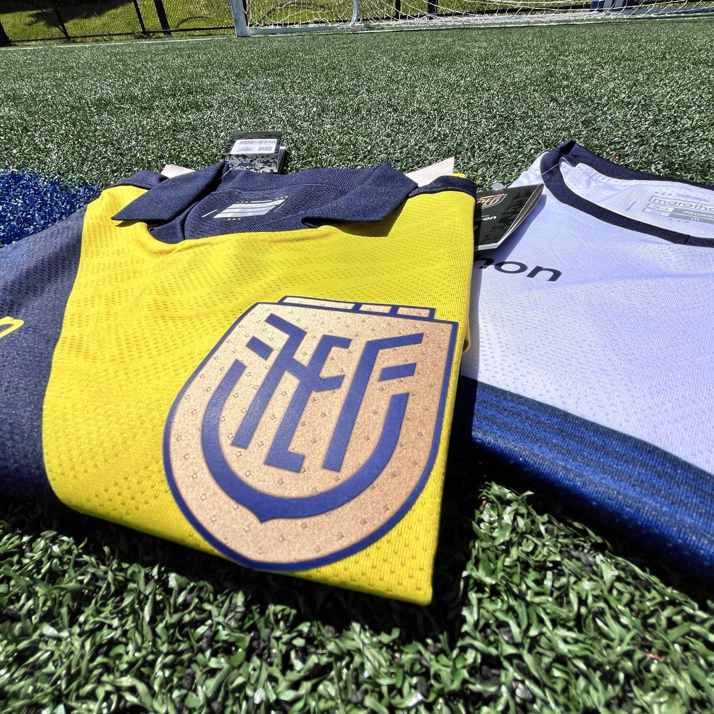 Camiseta Oficial Seleccion de Futbol Ecuador Copa America 2024 Mujer