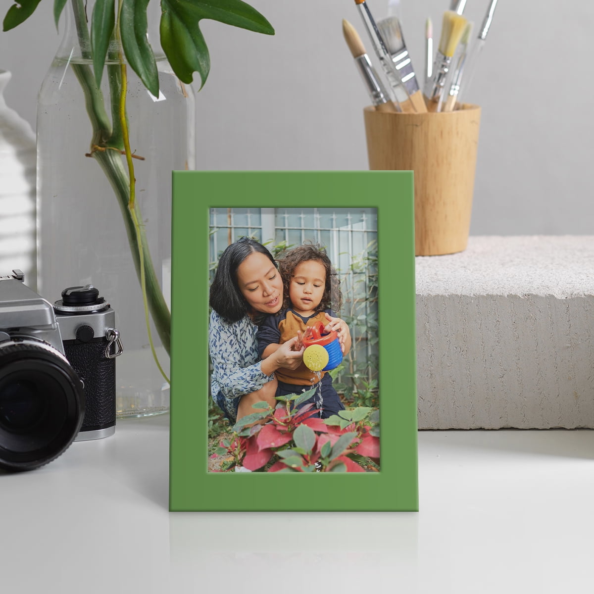 Modern Real Wood 4x6 inch Picture Frame in Green