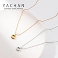 thumbnail image 4 of Collar con Colgante Sailing Inicial Pequeña Dorado, 4 of 5
