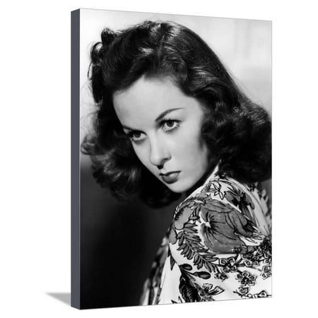 1940's Photograph - Susan Hayward (1918 - 1975) actrice americaine dans les annees 40, 1940's (b/w photo) Stretched Canvas Print Wall Art