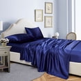 thumbnail image 2 of Juego de cuatro piezas de ropa de cama de color sólido - Eleve la comodidad y el estilo de su dormitorio, 2 of 2