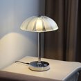 thumbnail image 1 of Lit européen chambre salon décoratif LED lampe de table, 1 of 1