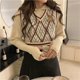 thumbnail image 1 of [Yuexinghui] propiedad intelectual sin tratar ZH otoño e invierno slim fit retro con cuello en v chaleco de punto bordado de oso suéter corto sin mangas chaleco mujeres imagen ANGGREK Otros, 1 of 8