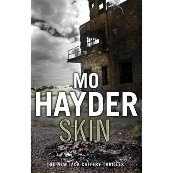 Pre-Owned Skin (Paperback) 0593048229 9780593048221