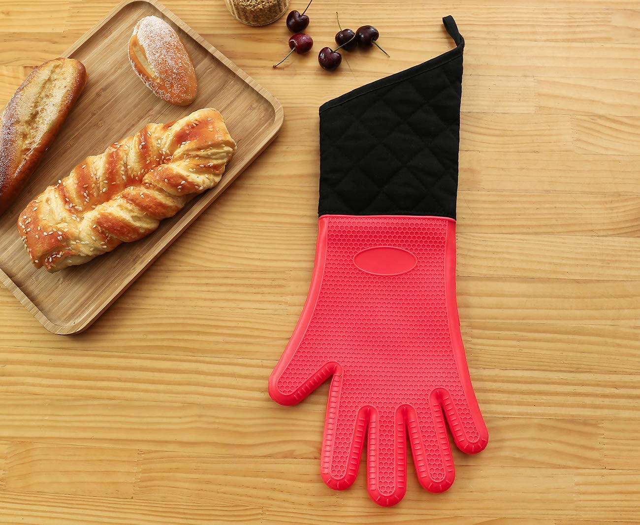 1 Pair 18 Inch Camkuzon Silicone Oven Mitts Extra Long Heat Resistant Oven Gloves for Baking Soft Cotton Liner Waterproof Non-Slip Cooking Red Grilling 