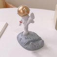 thumbnail image 5 of A Soporte para teléfono móvil con diseño de astronauta de dibujos animados, soporte para tableta de escritorio, decoración de habitación, 5 of 5