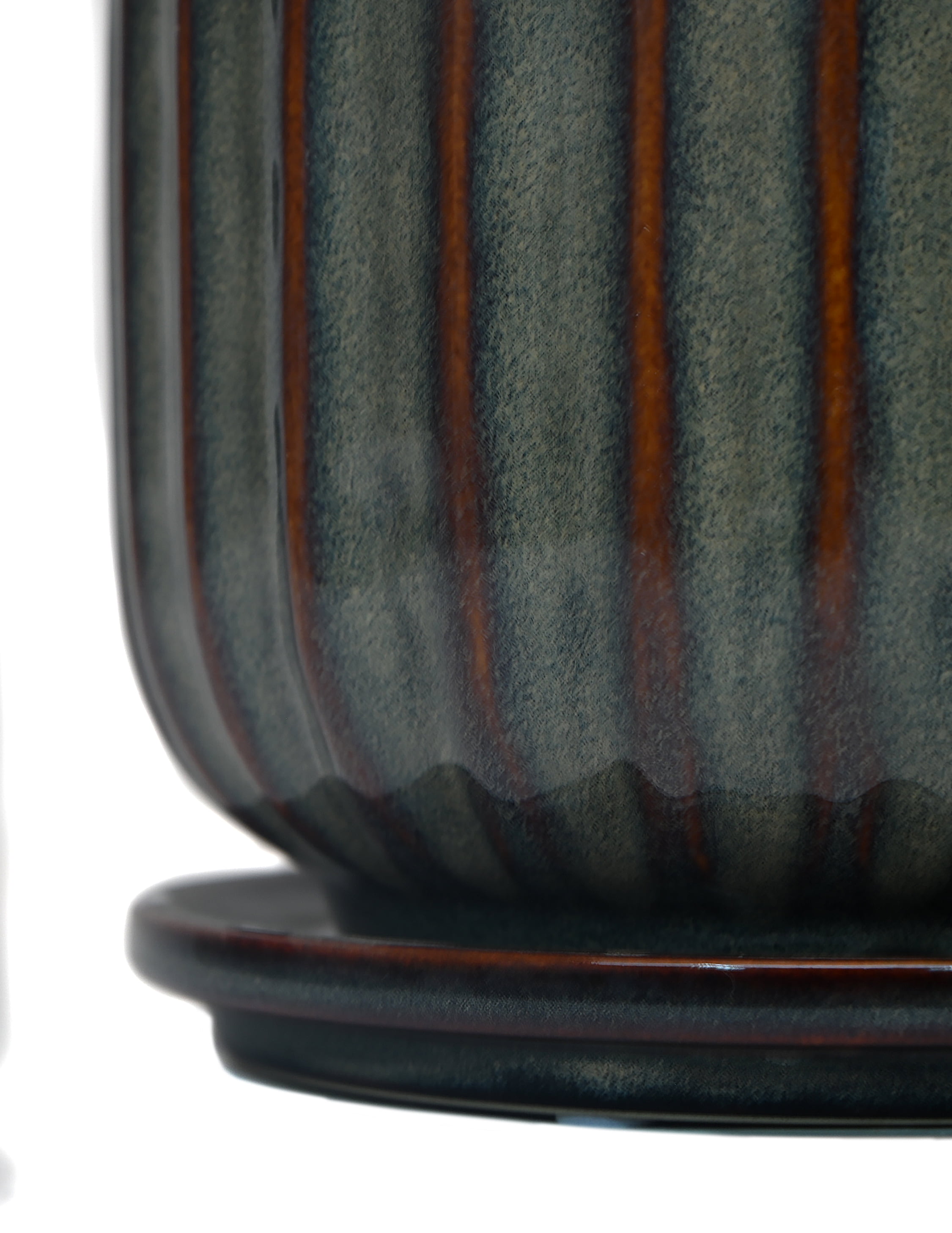 Better Homes & Gardens 6 inch Ceramic Paul Planter with Saucer, Taupe