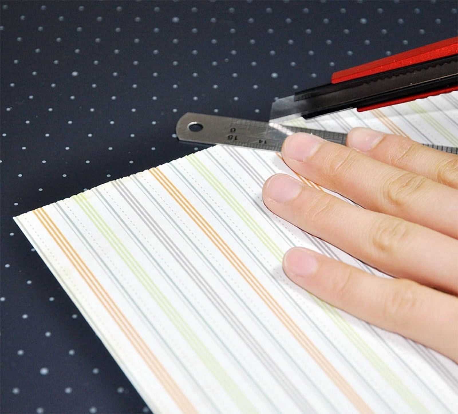 (Price/EACH)Lion Foldable, Portable & Reversible Self-Healing Cutting Mat, with 1cm Dot Grid, PVC Free, Dark Gray Front & Off-White Back-18" x 24"