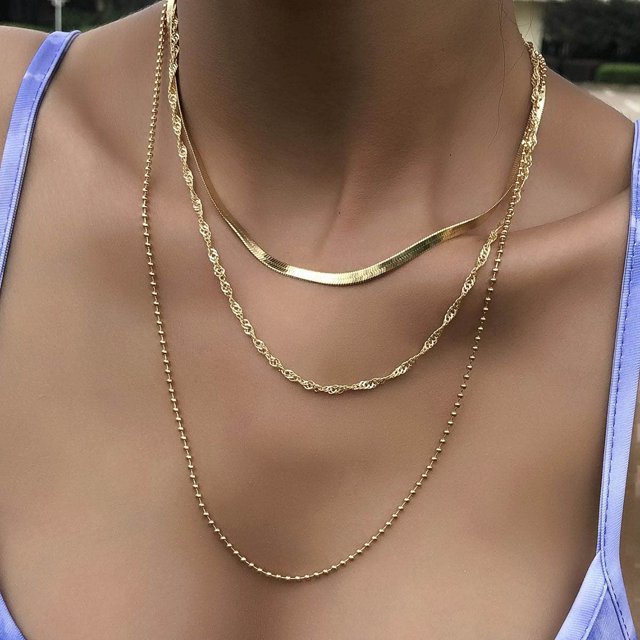 Gargantilla de serpiente Punk de Metal, cadena de ondas de agua doradas, cadena de hueso plano, cadena de cuentas redondas, collares multicapa, joyería oso de fresa Hogar