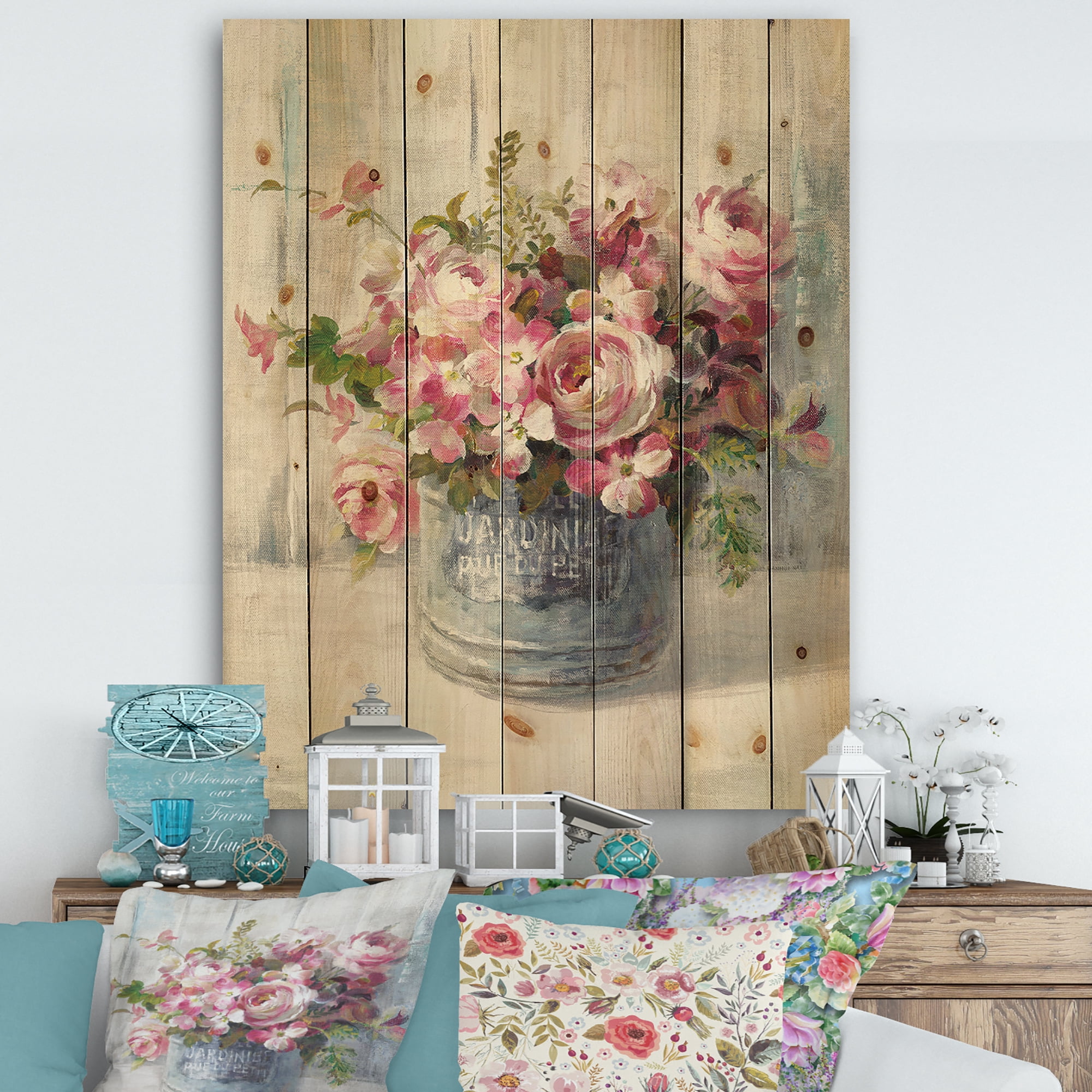Designart 'Maison Des Fleurs Flower Buquet III' Cabin & Lodge Print on Natural Pine Wood