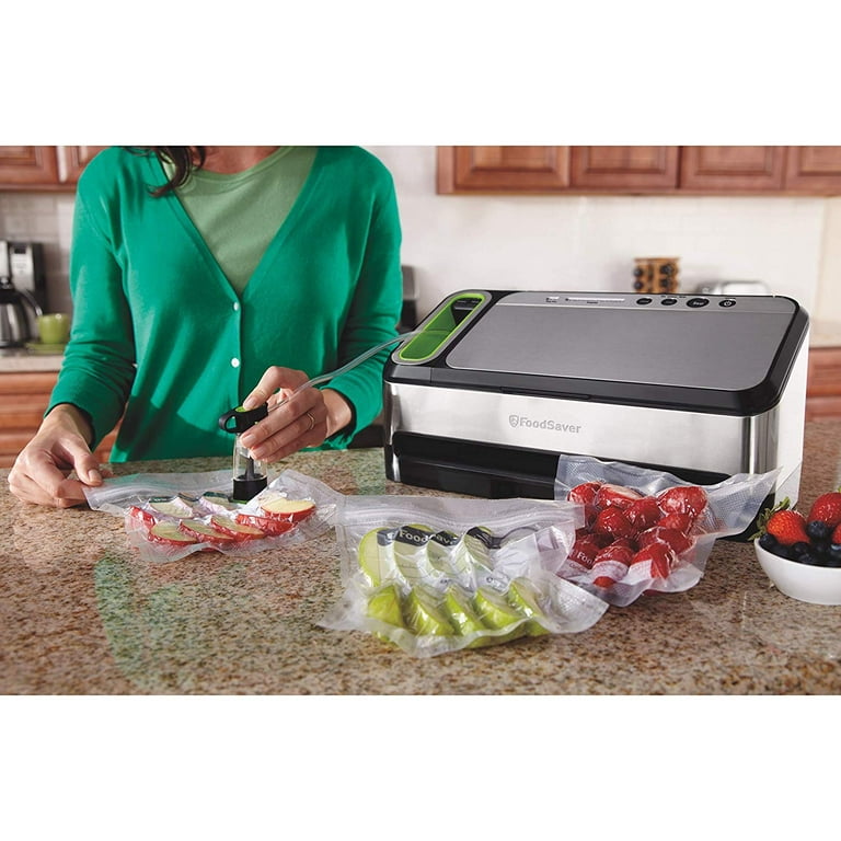FoodSaver® 4800 Series 2-in-1 Automatic Vacuum Sealing System with Starter  Kit, v4840