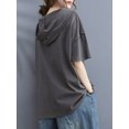 thumbnail image 3 of Camiseta holgada con capucha y escote en V para mujer, manga corta, estampado vintage, 3 of 8
