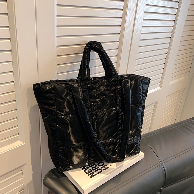 Bolso de mano acolchado para mujer bolso femenino de gran capacidad suave a la moda para otoño e invierno