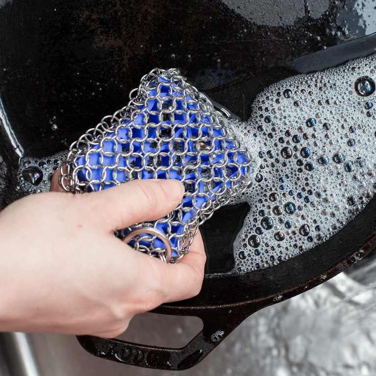 Best Cast Iron Cleaner: Lodge Cast Iron Scrub Brush Review