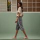 thumbnail image 4 of Pantalones de la Cintura Elástica de las Mujeres Medio Pantalones Cortos Botones de la Cintura Elástica de Verano Lino Bolsillos Pantalones, Lino de Algodón, 4 of 9
