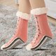 thumbnail image 4 of Calcetines de invierno para suelo: calcetines forrados de forro polar extra gruesos para mujeres y hombres, calcetines antideslizantes cálidos para suelos fríos, 4 of 5