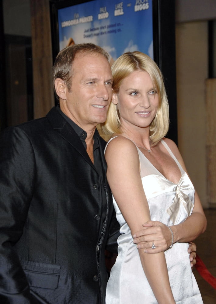 Michael Bolton Nicollette Sheridan At Arrivals For Over Her Dead Body