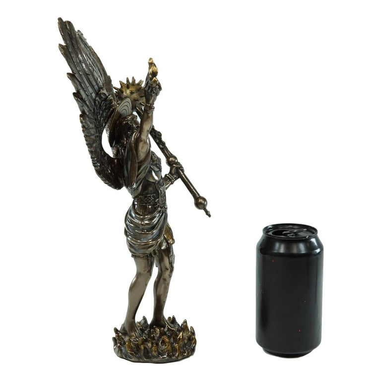 Beautiful Seraphim Angel of Purity With Doves Figurine First