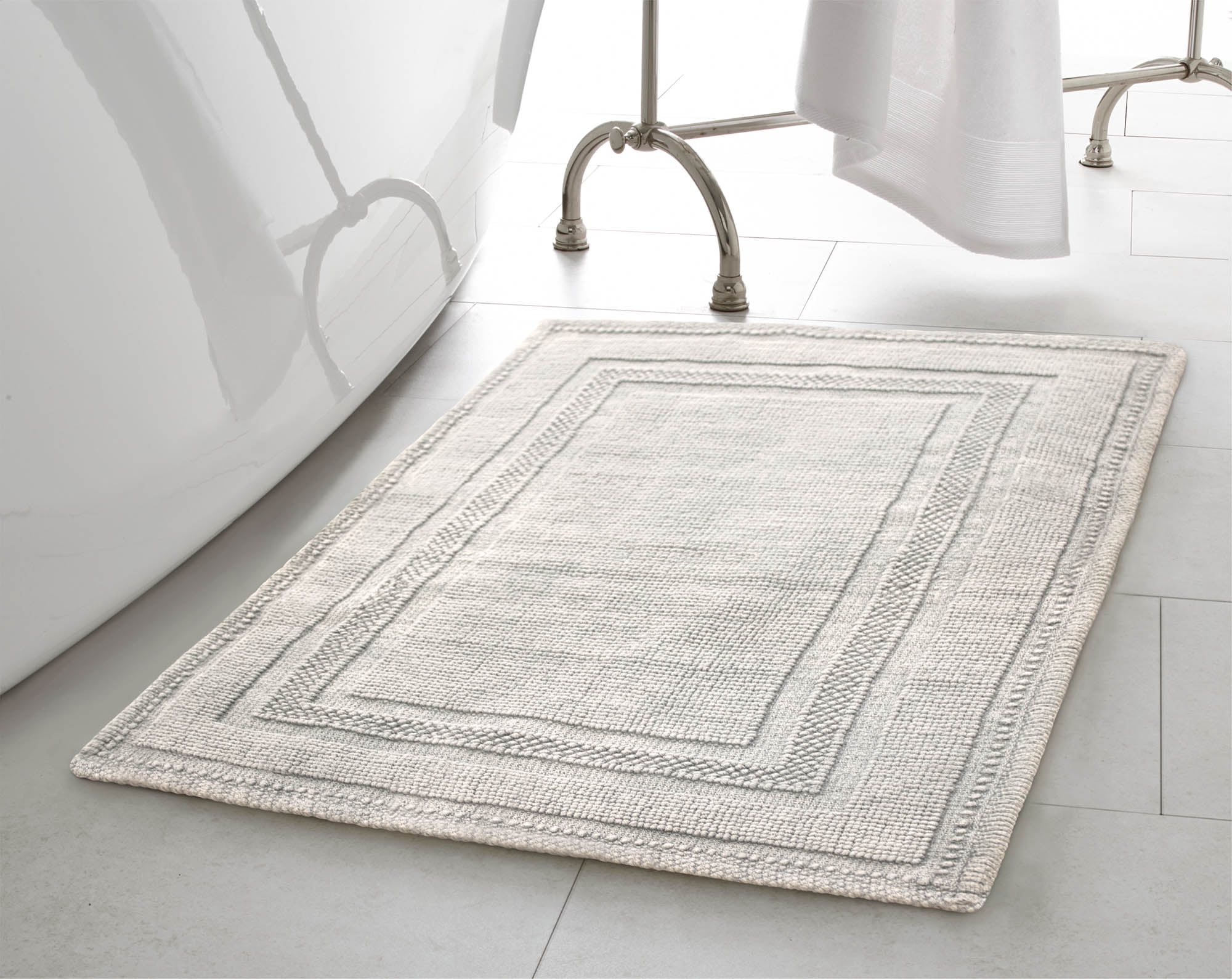 Jean Pierre Contemporary Geometric Gray Cotton Bath Rug, 1.5' x 2'