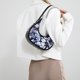 thumbnail image 4 of Bolso de hombro de media luna para mujer, de piel sintética, sencillo, para uso diario, bolso de viaje para mujer, 4 of 6