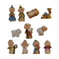 thumbnail image 3 of Figuritas de navideño de 11 Uds., estatuas de , adorno para armario de escritorio, figuritas coleccionables para exhibición de Estilo A Macarena Estatuas de la Sagrada Familia, 3 of 8