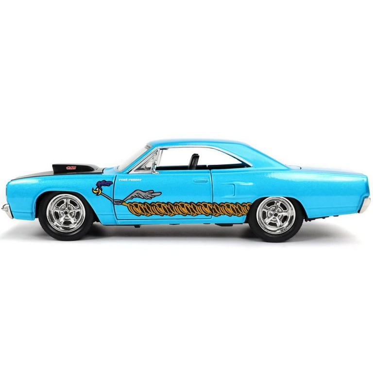 Amazon | 1:24 LOONEY TUNES 1970 Plymouth Road w/WILE E