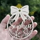 thumbnail image 4 of Bola de Navidad con nombre personalizado, colgante de árbol de Navidad de madera, regalo de Navidad personalizado, copo de nieve de Papá Noel, decoración navideña, 4 of 5