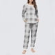 thumbnail image 1 of Conjunto de top y pantalones de poliéster con bolsillos largos y estampado de cuello redondo informal para mujer, 1 of 6