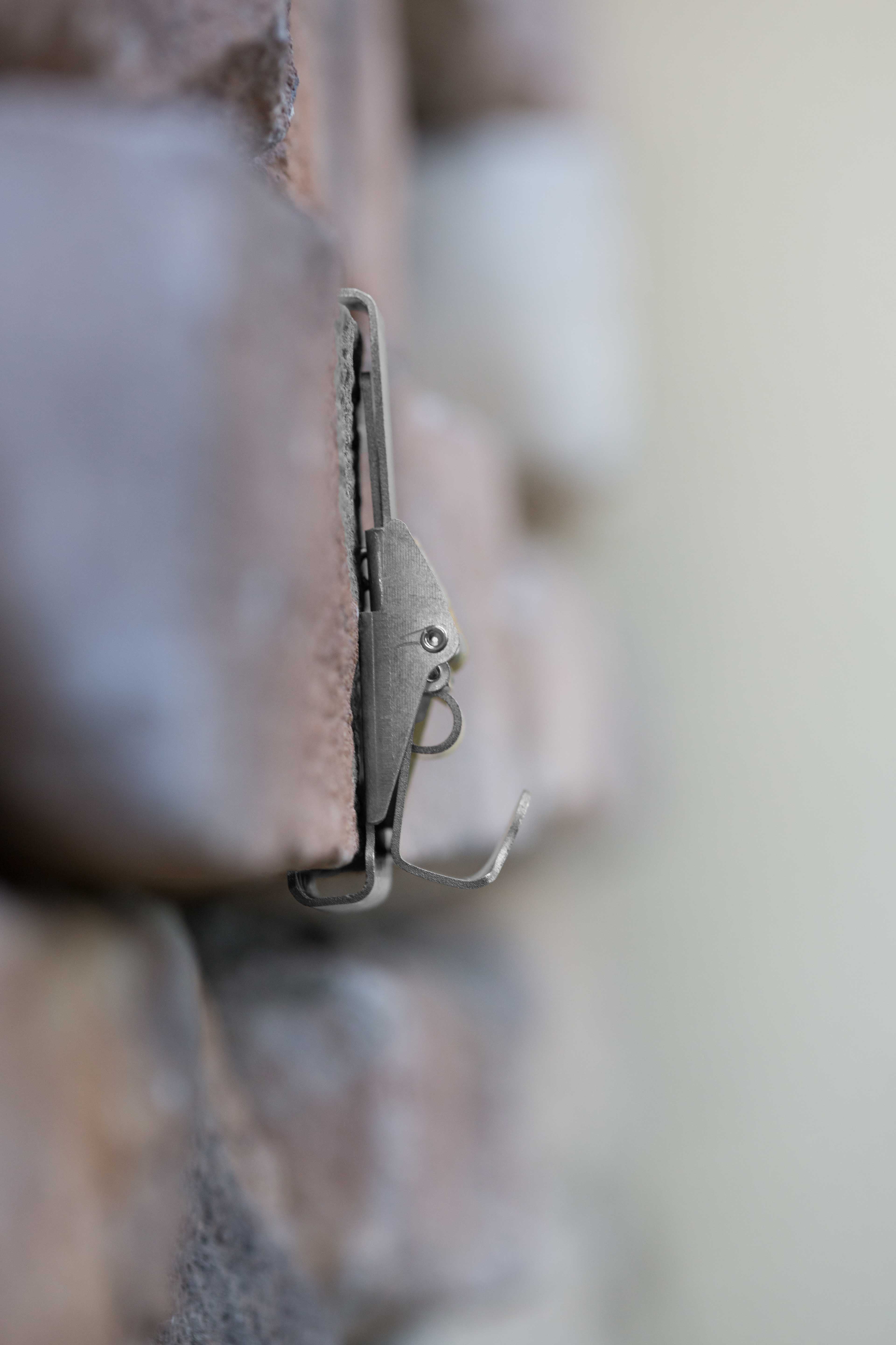 Hangman Indoor/Outdoor Brick Hook