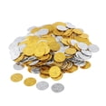 thumbnail image 2 of Pirate Gold Play Toy, Moneda de dinero de piñata de favores de fiesta, Tesoro de pirata con monedas de oro de plástico, Monedas de oro y juego de joyas de gemas de pirata, Tesoro de juguetes, 2 of 9