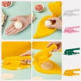 thumbnail image 2 of Presse-pâte Manuelle en Plastique Réutilisable avec Poignée Petit Presse-Pâte Outil de Cuisine DIY Chef Jaune, 2 of 8