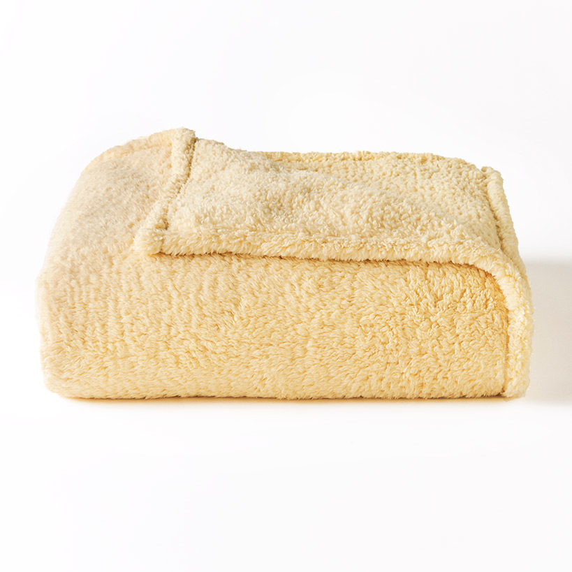 Cozy Sherpa Bed Blankets (Buttercream, Twin)