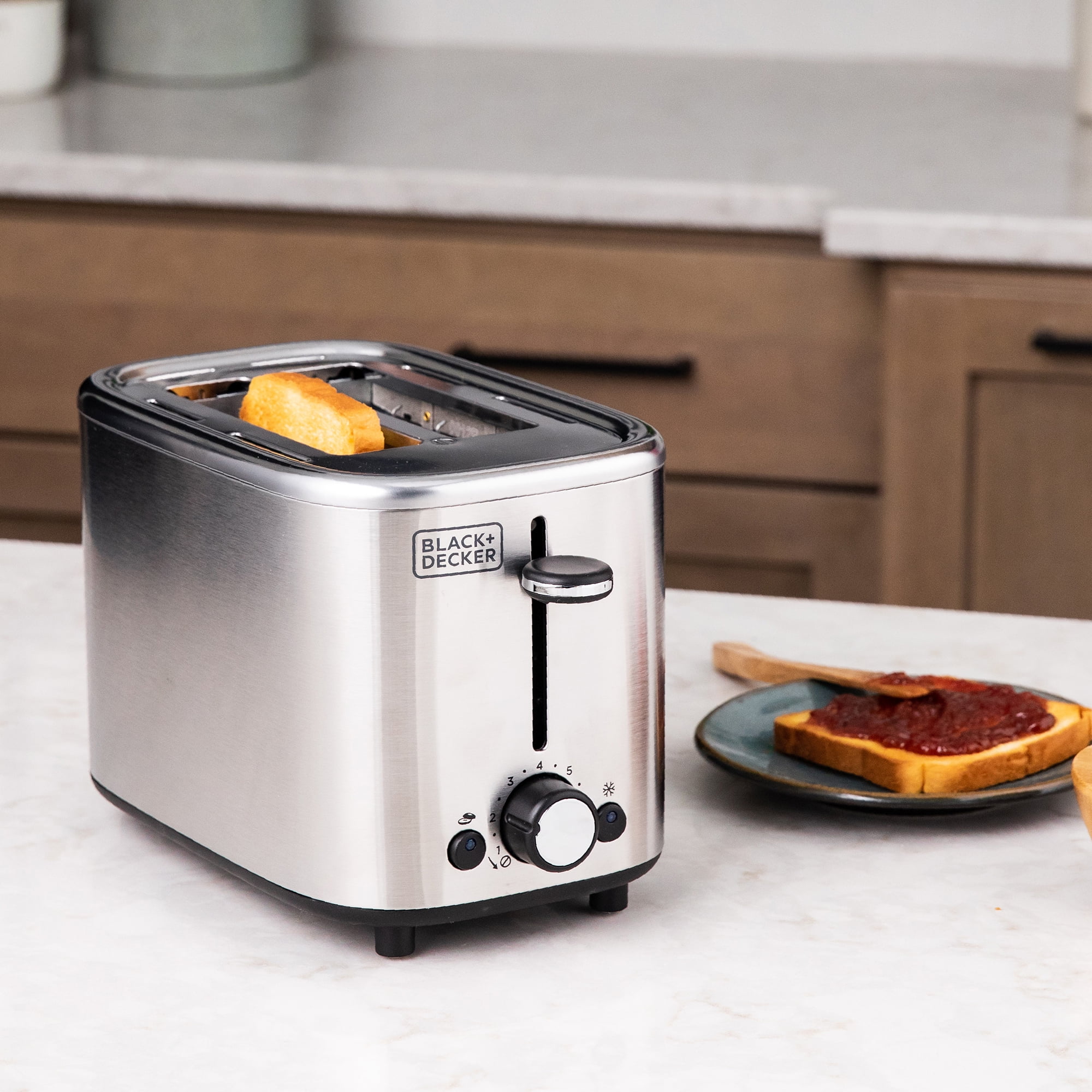 BLACK+DECKER 2‑Slice Toaster, Stainless Steel, Extra‑Wide Self‑Centering Slots, 7 Adjustable Shade Settings