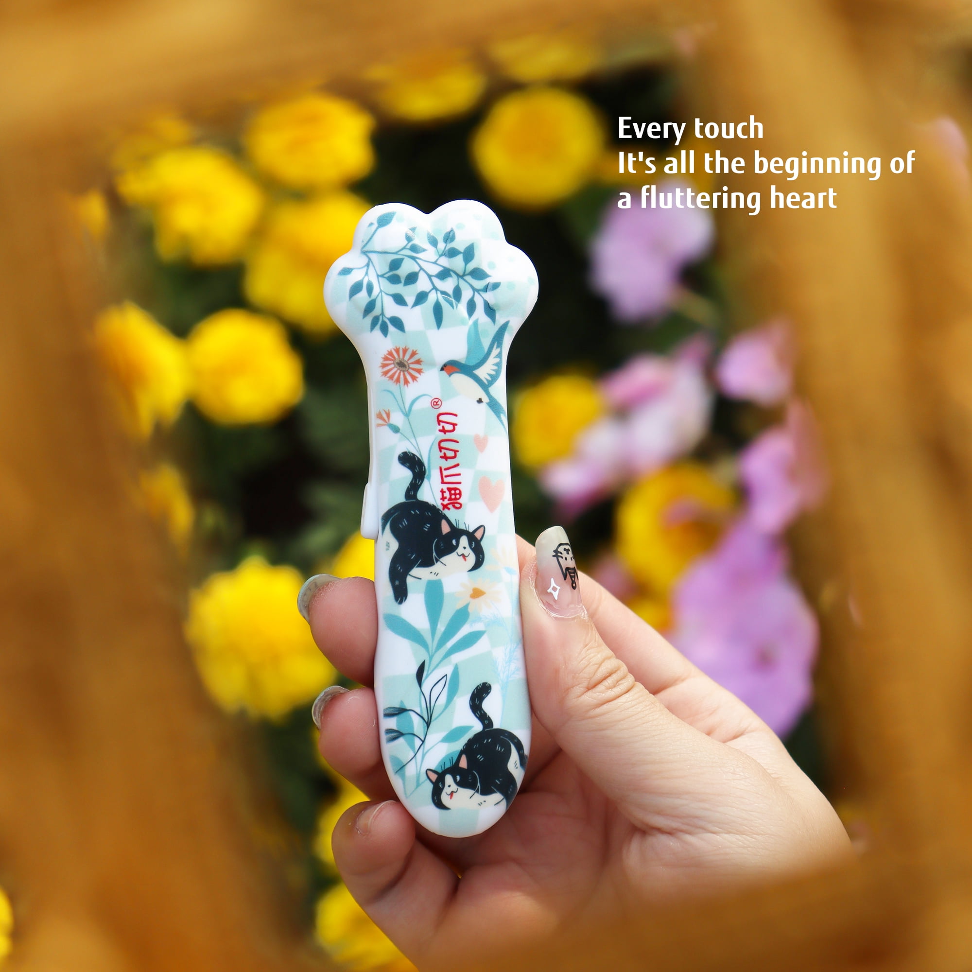 Meowkit Cat Paw Box Cutter Knife, Compact Pocket Utility Tool with ABS Handle & Stainless Steel Blade